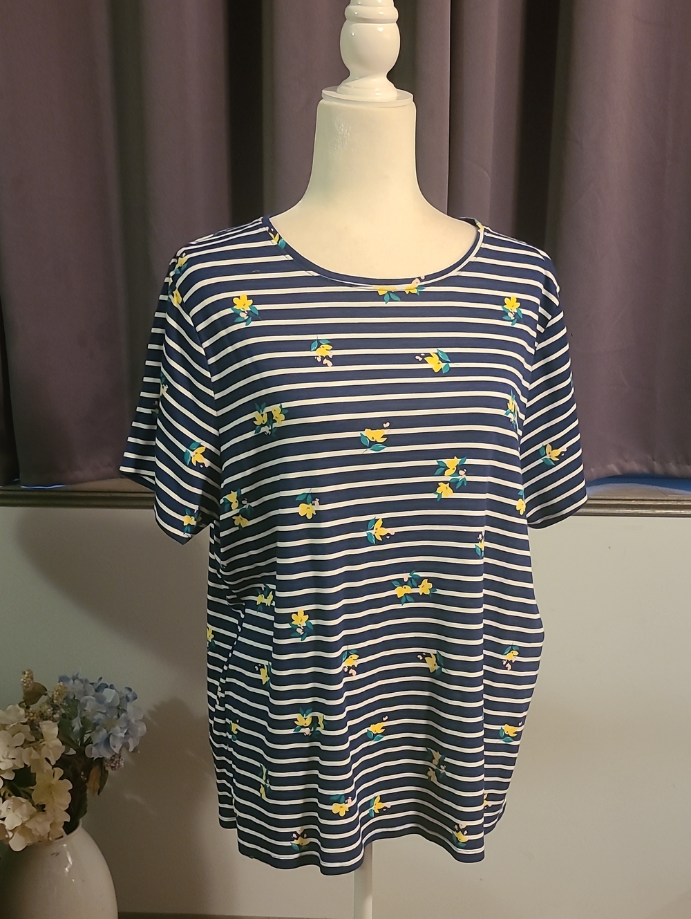 Croft & BarrowStriped Navy Blue Floral Tee - Women's 1X